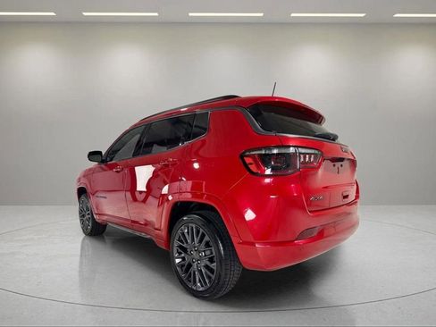 Used 2022 Jeep Compass Limited image 15