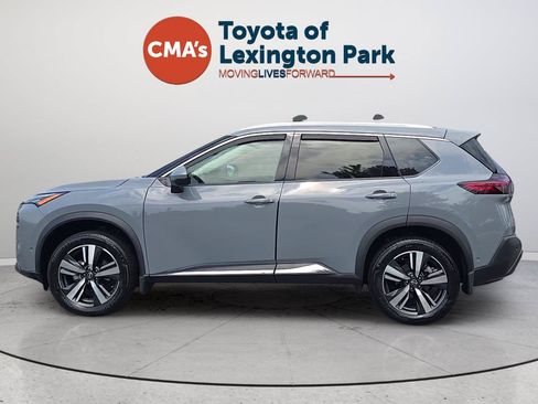 Used 2023 Nissan Rogue SL w/ SL Premium Package AWD/4WD image 2