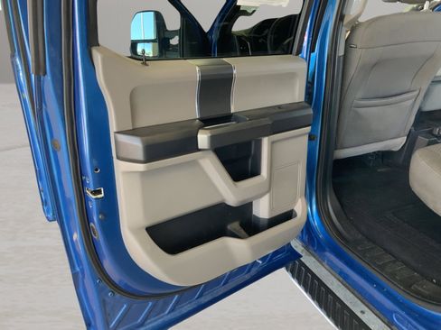 Used 2016 Ford F150 XLT w/ Equipment Group 302A Luxury image 27