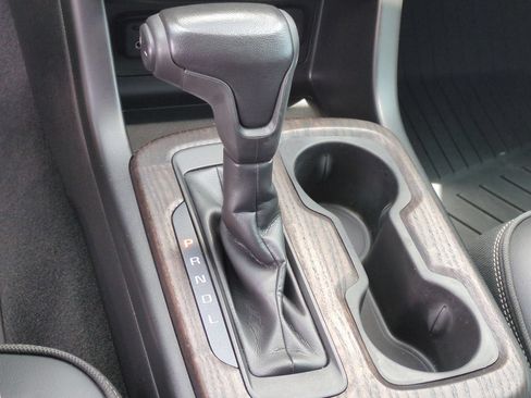 Used 2021 GMC Canyon Denali RWD image 16