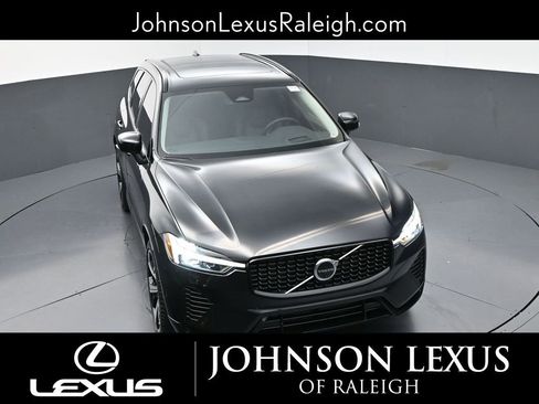 Used 2025 Volvo XC60 T8 Ultra w/ Climate Package image 24