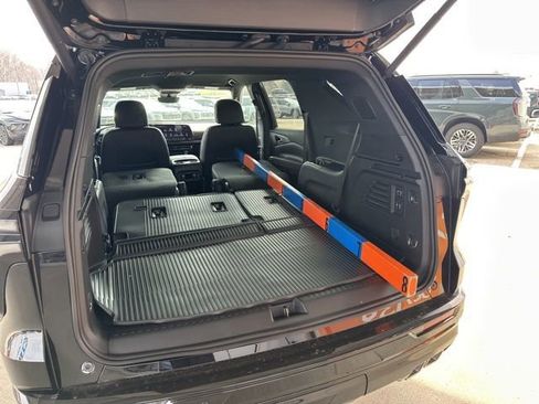 New 2026 Chevrolet Traverse RS w/ LPO, Floor Liner Package AWD/4WD image 10