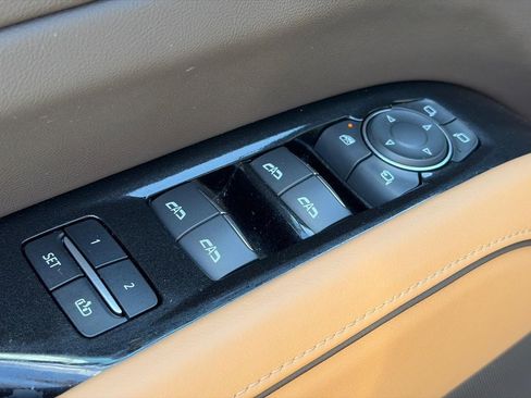 Used 2021 Cadillac Escalade Premium Luxury w/ Driver Assist Tech Package AWD/4WD image 26