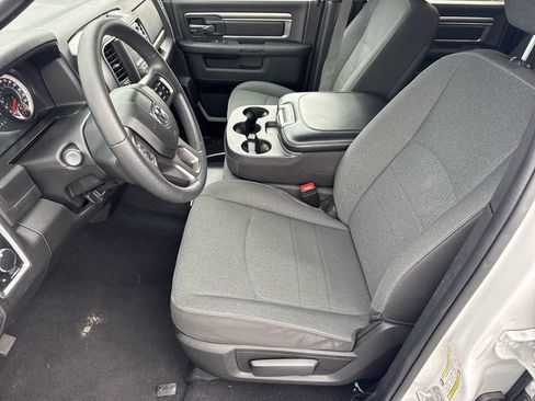 Used 2024 RAM 1500 Warlock AWD/4WD image 9