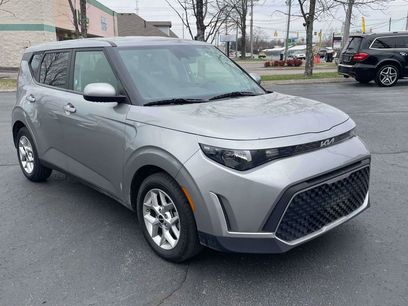 Used 2024 Kia Soul LX w/ Option Group 015
