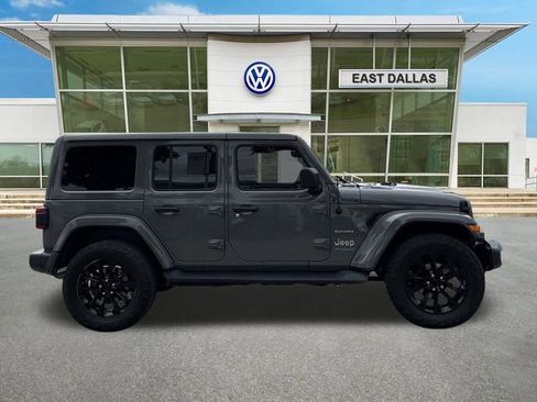 Used 2021 Jeep Wrangler Unlimited Sahara w/ Cold Weather Group AWD/4WD image 2