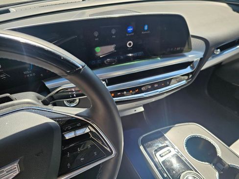 Used 2024 Cadillac Lyriq Sport AWD/4WD image 28