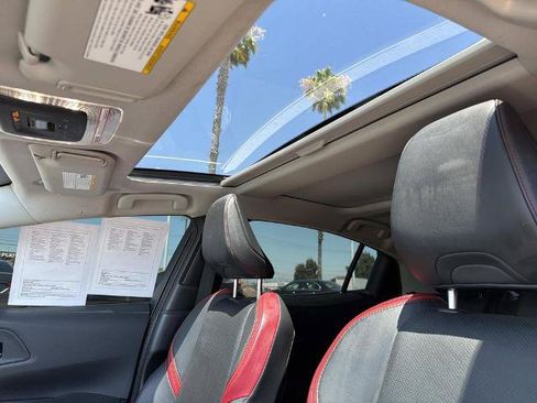 Used 2024 Toyota Prius Prime Premium FWD image 23