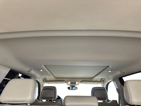 Used 2017 Jeep Grand Cherokee Limited w/ Luxury Group II RWD image 73