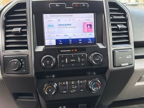 Used 2020 Ford F150 XLT w/ Equipment Group 302A Luxury AWD/4WD image 25