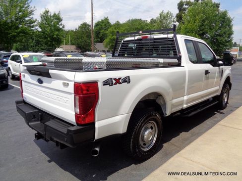 Used 2020 Ford F250 XL w/ Power Equipment Group image 3