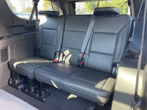 Used 2023 Chevrolet Suburban Z71 w/ Luxury Package image 49