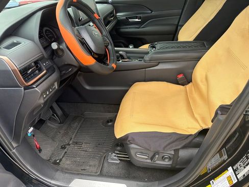 Used 2026 Toyota Grand Highlander AWD Hybrid image 24