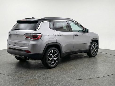 Used 2025 Jeep Compass Limited AWD/4WD image 9