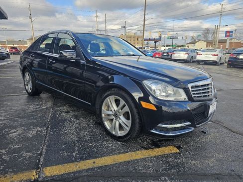 Used 2012 Mercedes-Benz C 300 4MATIC Sedan image 3