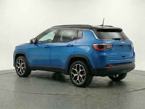Used 2025 Jeep Compass Limited image 6
