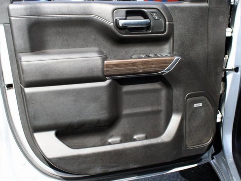 Used 2021 Chevrolet Silverado 1500 LT Trail Boss w/ Convenience Package II image 15