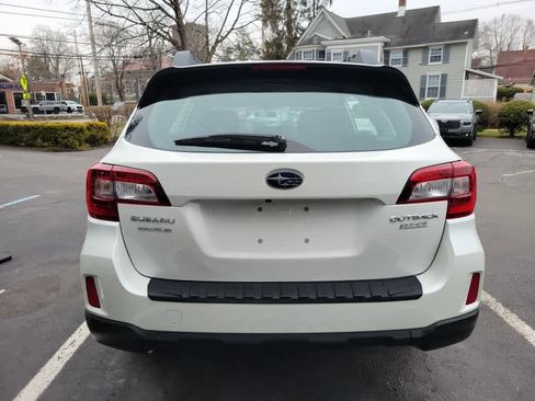Used 2017 Subaru Outback 2.5i image 4