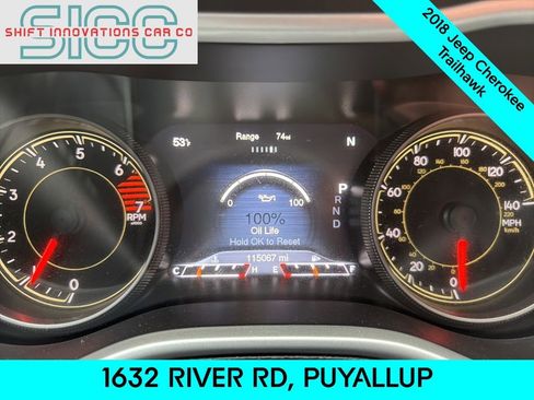 Used 2018 Jeep Cherokee Trailhawk w/ Quick Order Package 25L image 12