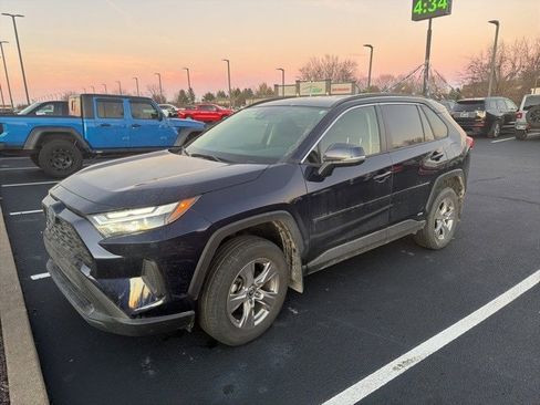 Used 2022 Toyota RAV4 XLE image 2