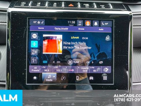 Used 2025 Jeep Grand Cherokee Altitude AWD/4WD image 38