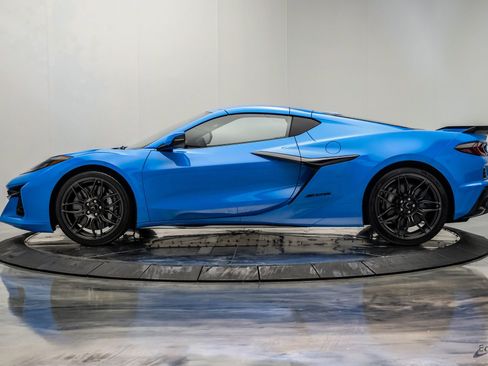 Used 2024 Chevrolet Corvette Z06 w/ Battery Protection Package RWD image 10