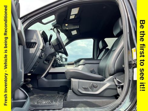 Used 2022 Ford F250 Lariat w/ Lariat Ultimate Package AWD/4WD image 9