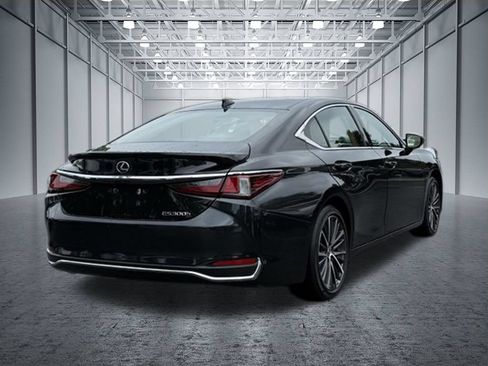 Certified 2023 Lexus ES 300h w/ Premium Package FWD image 23