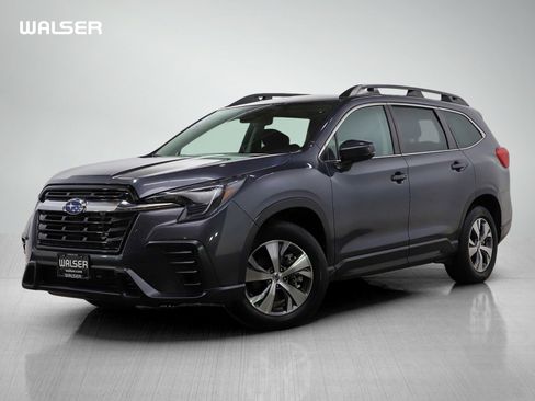 Used 2024 Subaru Ascent Premium w/ Convenience Package image 1