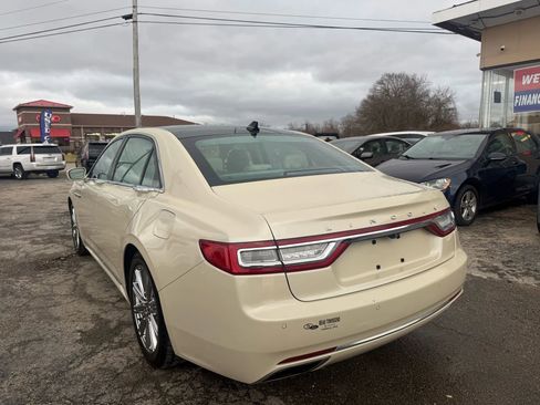 Used 2018 Lincoln Continental Select w/ Continental Climate Package image 4