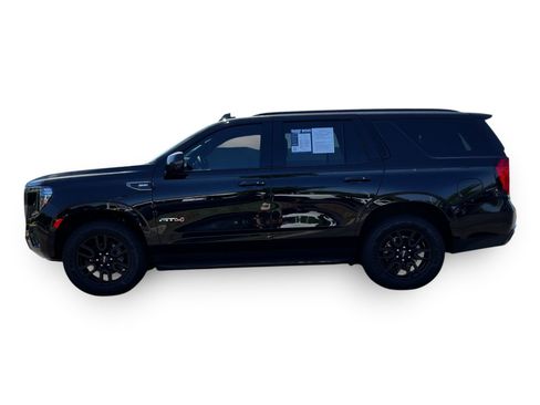 Used 2024 GMC Yukon AT4 w/ Technology Package AWD/4WD image 7