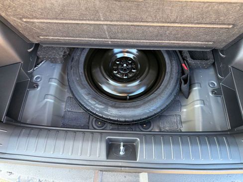 New 2025 Hyundai Tucson Limited image 7