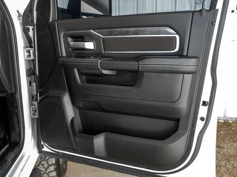 Used 2024 RAM 3500 Lone Star w/ Sport Appearance Package AWD/4WD image 38