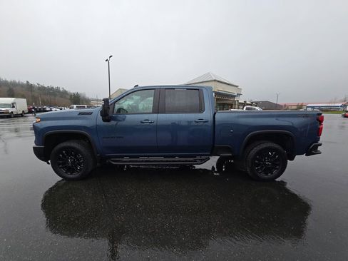 Used 2025 Chevrolet Silverado 2500 LT w/ Trail Boss Package image 6