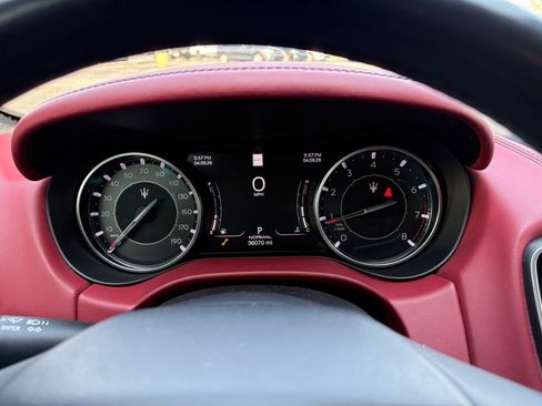 Used 2022 Maserati Ghibli Modena Q4 AWD/4WD image 18