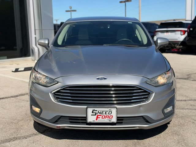 Used 2020 Ford Fusion SE w/ Equipment Group 151A FWD image 2