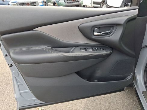 Certified 2024 Nissan Murano SV w/ SV Midnight Edition Package image 13