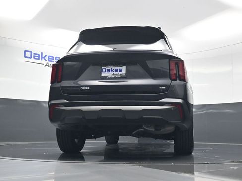 Certified 2025 Kia Sorento X-Line EX image 45
