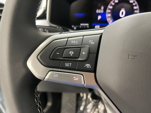 New 2027 Volkswagen Taos SE AWD/4WD image 16
