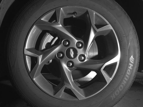 Used 2025 Chevrolet Trax LT w/ LT Convenience Package image 12