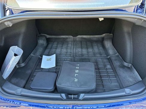 Used 2023 Tesla Model 3 Standard Range image 8