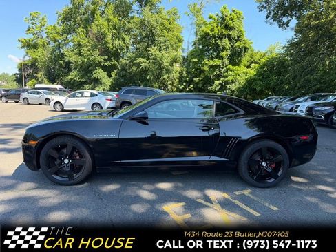 Used 2010 Chevrolet Camaro LT w/ RS Package RWD image 3