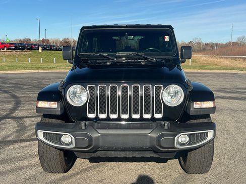 Used 2021 Jeep Wrangler Unlimited Sahara w/ Uconnect 4C Nav & Sound Group image 8