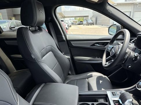 Used 2025 Jaguar F-PACE R-Dynamic S image 9