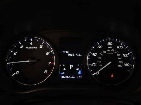 Used 2020 Mitsubishi Outlander ES FWD image 16