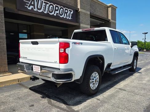 Used 2022 Chevrolet Silverado 2500 LT AWD/4WD image 6