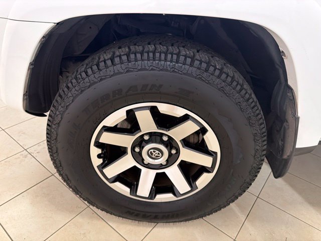 Used 2020 Toyota 4Runner TRD Off-Road Premium AWD/4WD image 30