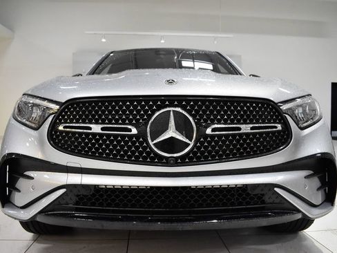 Used 2024 Mercedes-Benz GLC 300 4MATIC image 8
