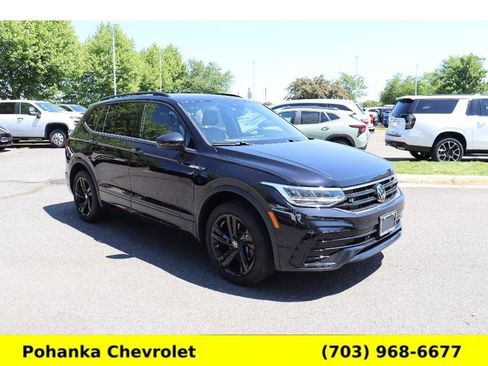 Used 2024 Volkswagen Tiguan SE R-Line AWD/4WD image 1