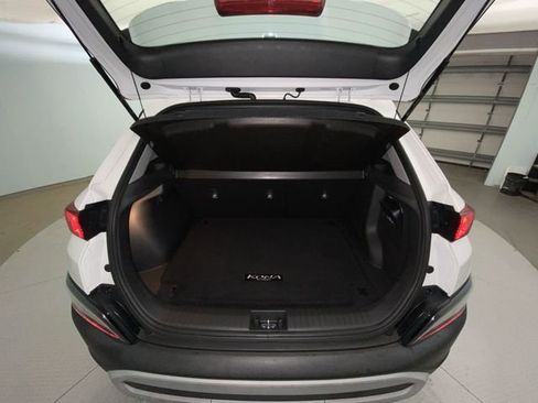 Used 2023 Hyundai Kona SE w/ Cargo Package AWD/4WD image 22